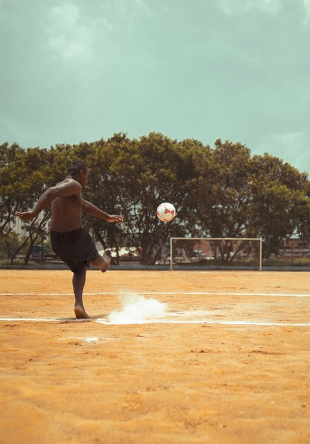 托納利的離 托納利的離